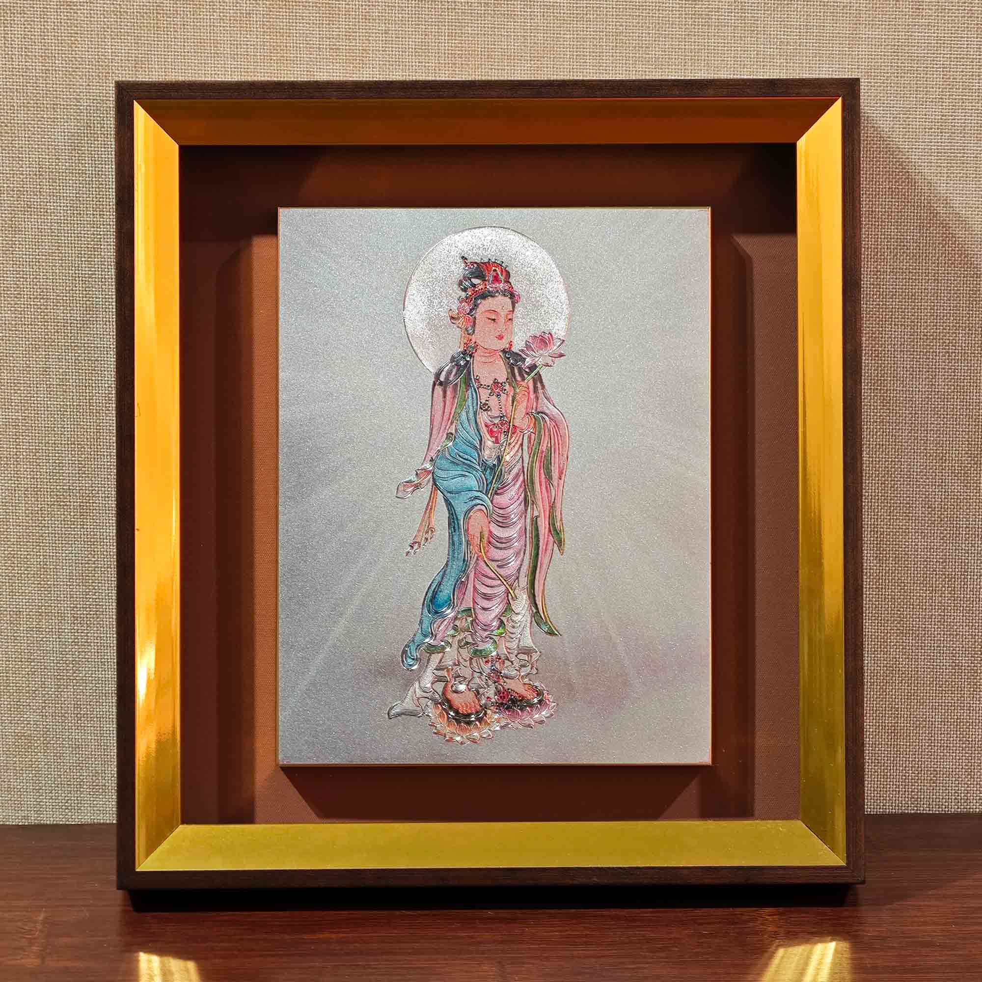 Lotus-Bearing Guanyin Medium Thangka